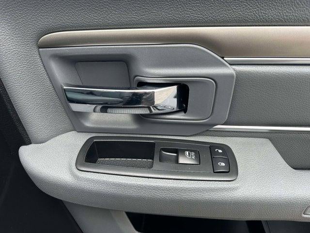 2017 RAM 1500 Tradesman Regular Cab 4x4 6'4' Box