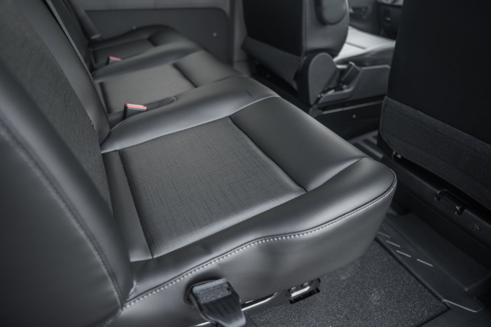 2026 Ford Transit Passenger Wagon XL