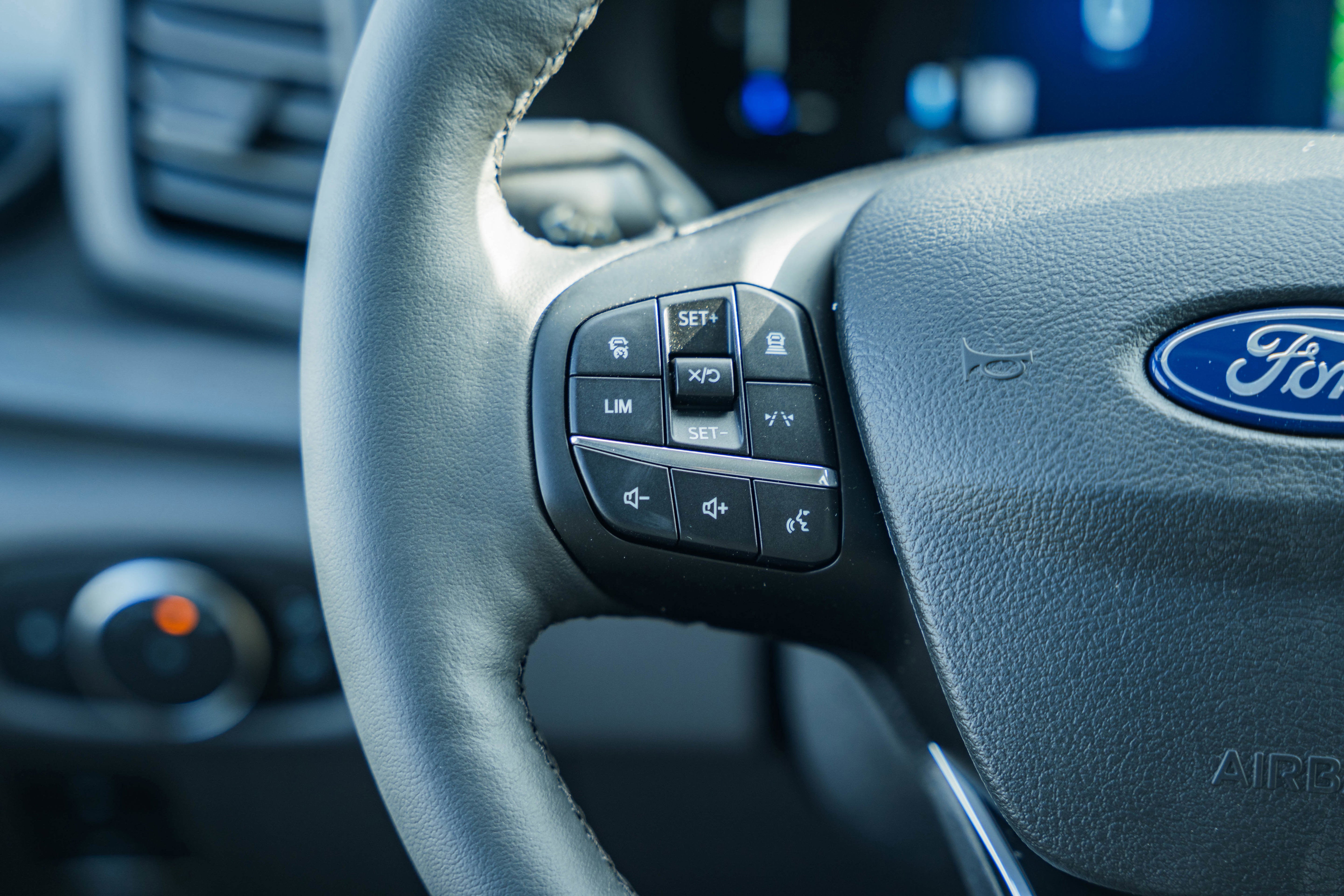 2026 Ford Transit Passenger Wagon XLT