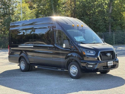 2027 Ford Transit Passenger Wagon XLT