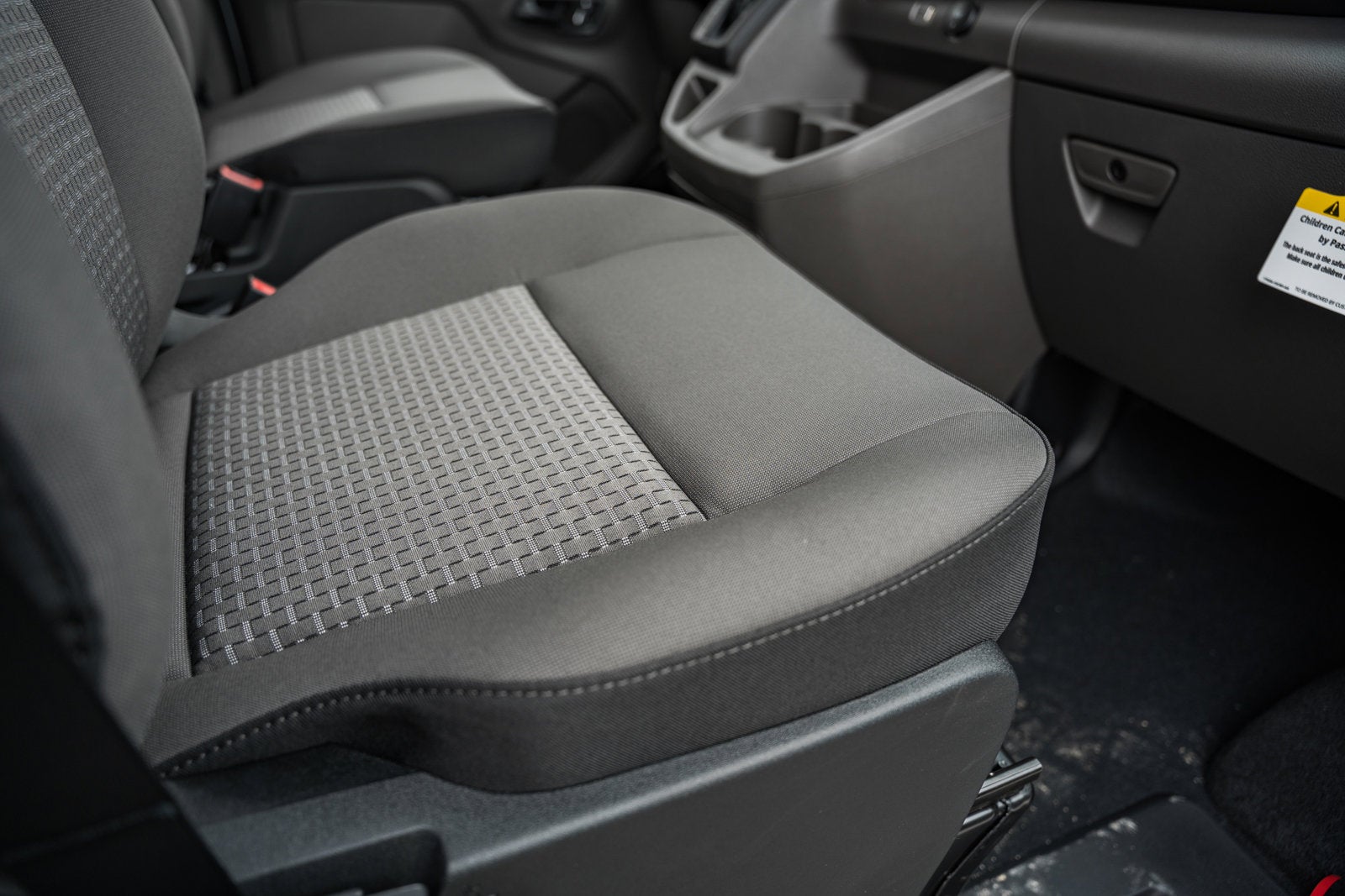 2026 Ford Transit Passenger Wagon XLT