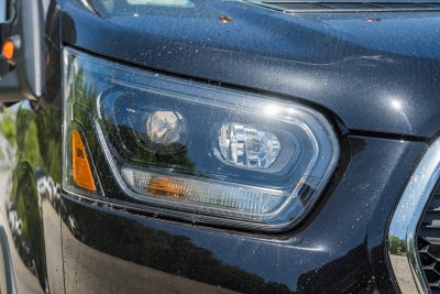 2026 Ford Transit Passenger Wagon XLT