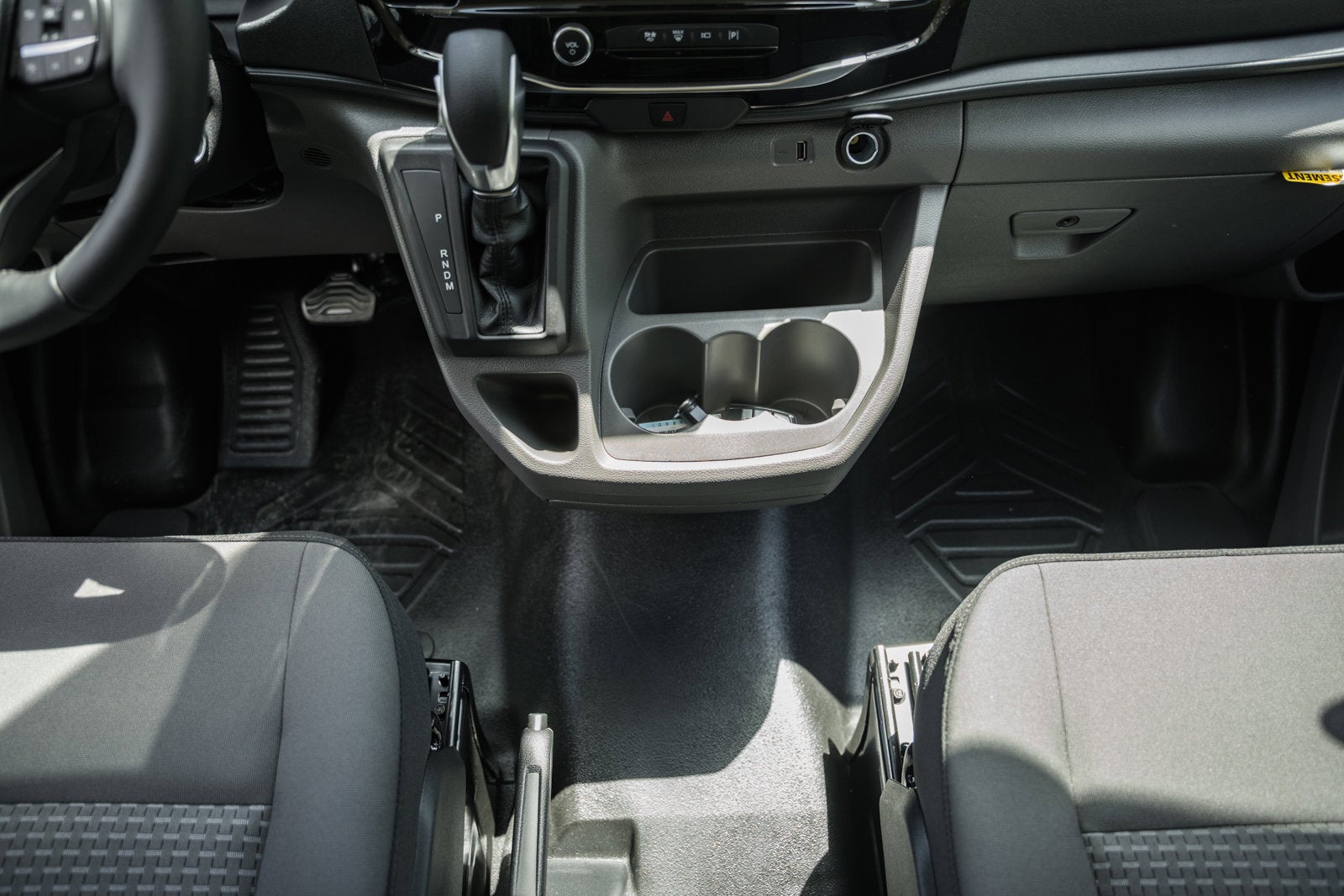 2026 Ford Transit Passenger Wagon XLT