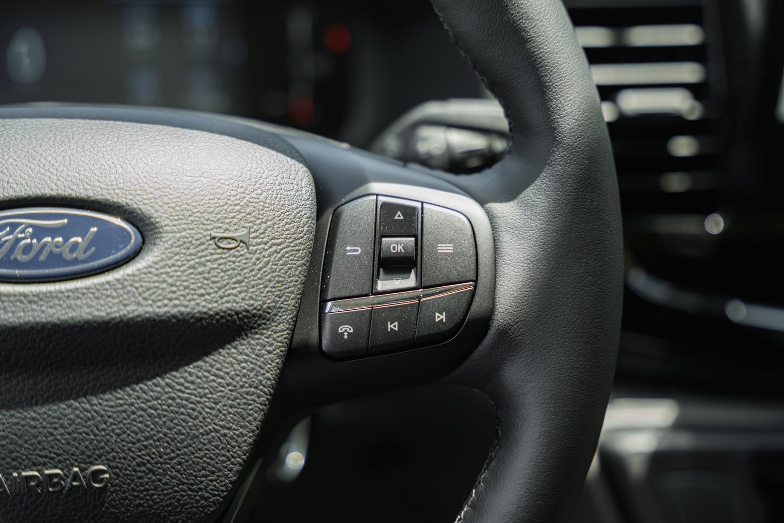 2026 Ford Transit Passenger Wagon XLT