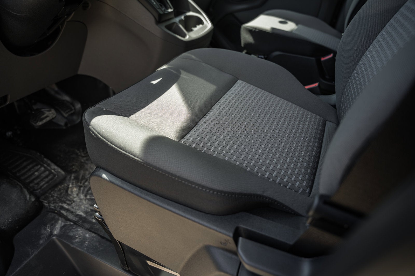 2026 Ford Transit Passenger Wagon XLT
