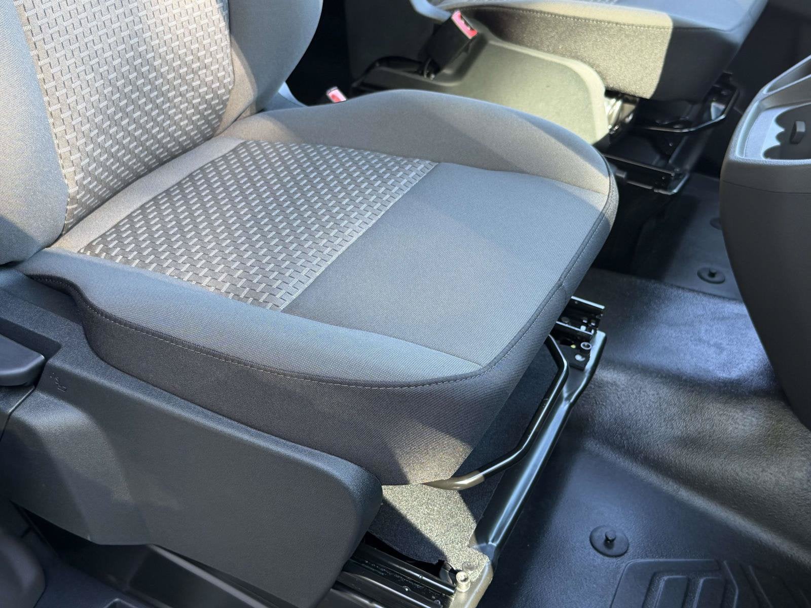 2027 Ford Transit Passenger Wagon XLT