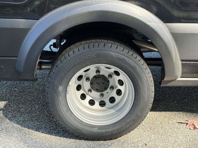 2027 Ford Transit Passenger Wagon XLT