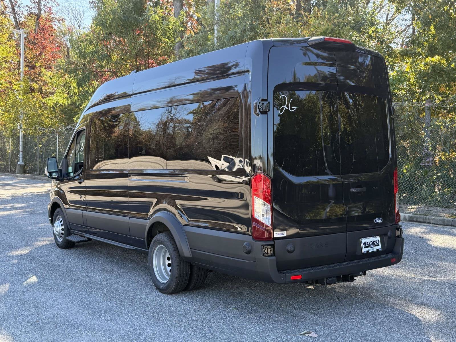 2027 Ford Transit Passenger Wagon XLT