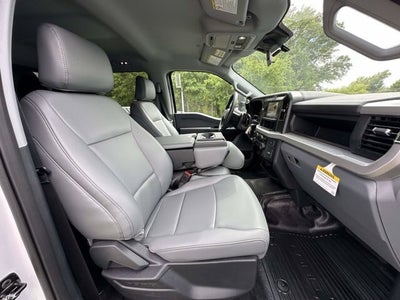 2026 Ford Super Duty F-450 Dump 4WD