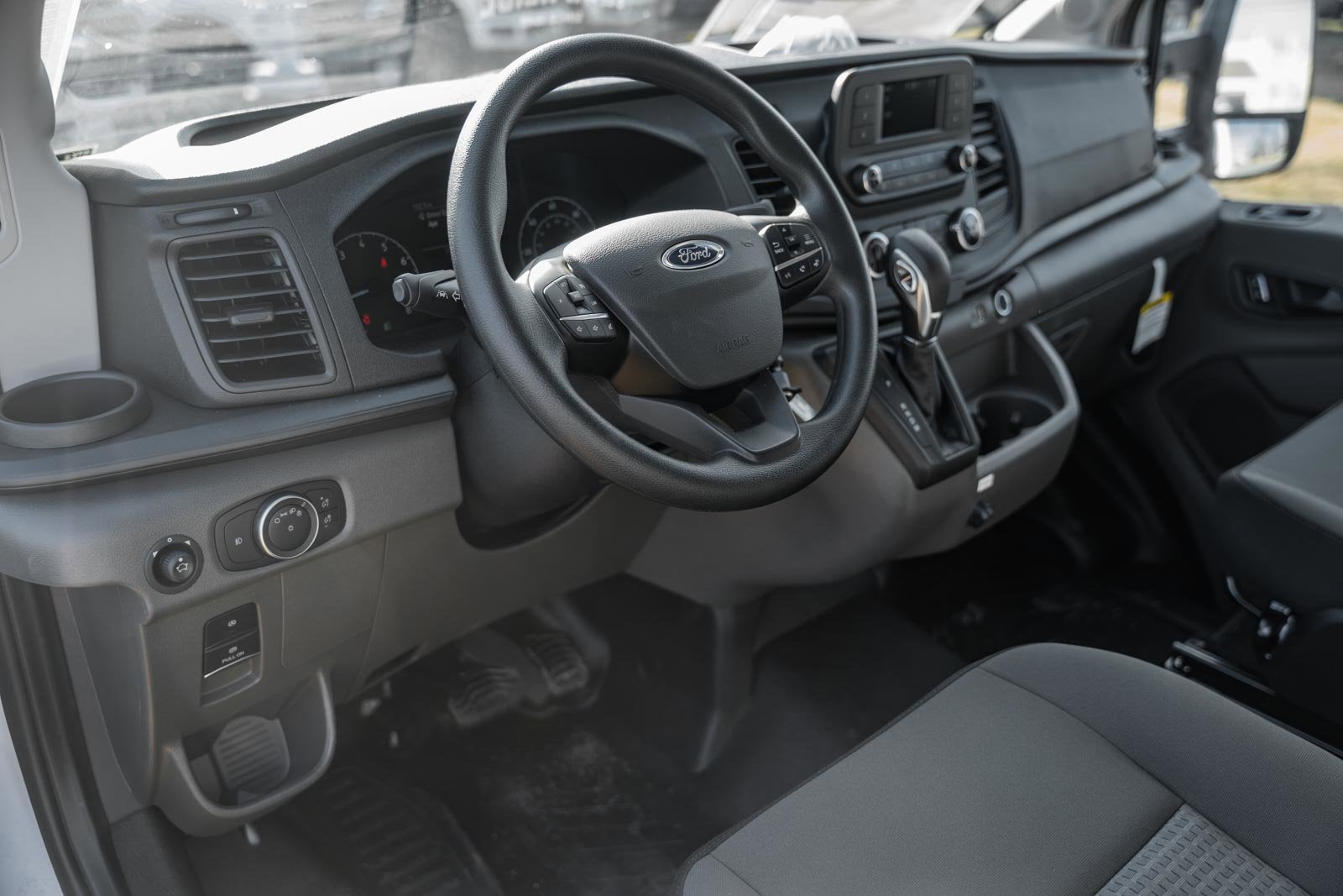 2025 Ford Transit Cutaway 350