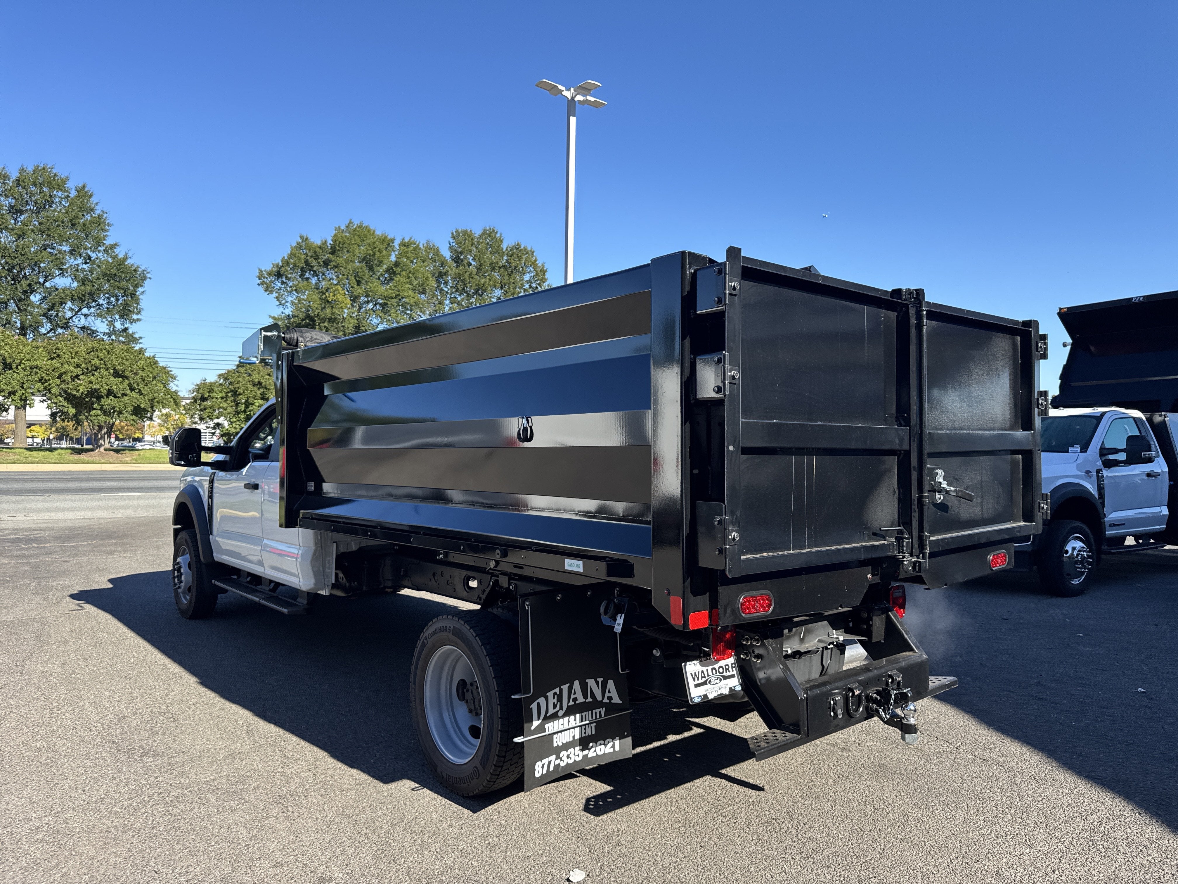 2027 Ford Super Duty F-550 DRW XL
