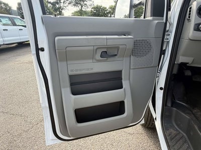 2026 Ford E-Series Cutaway E-350 SRW 138" WB