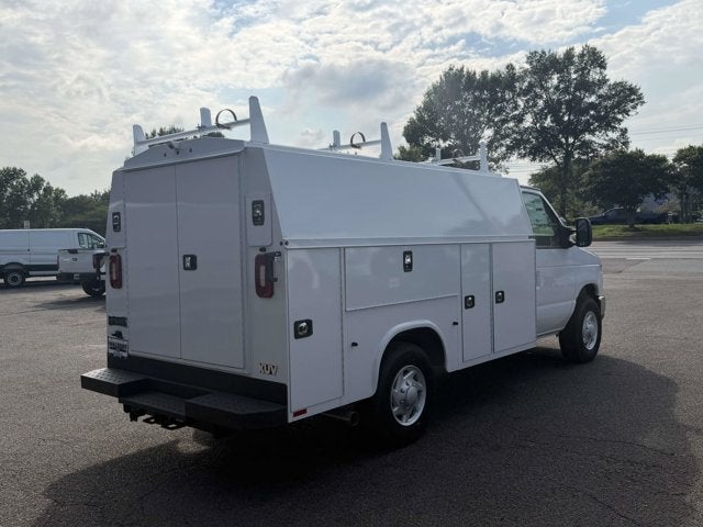 2026 Ford E-Series Cutaway E-350 SRW 138" WB