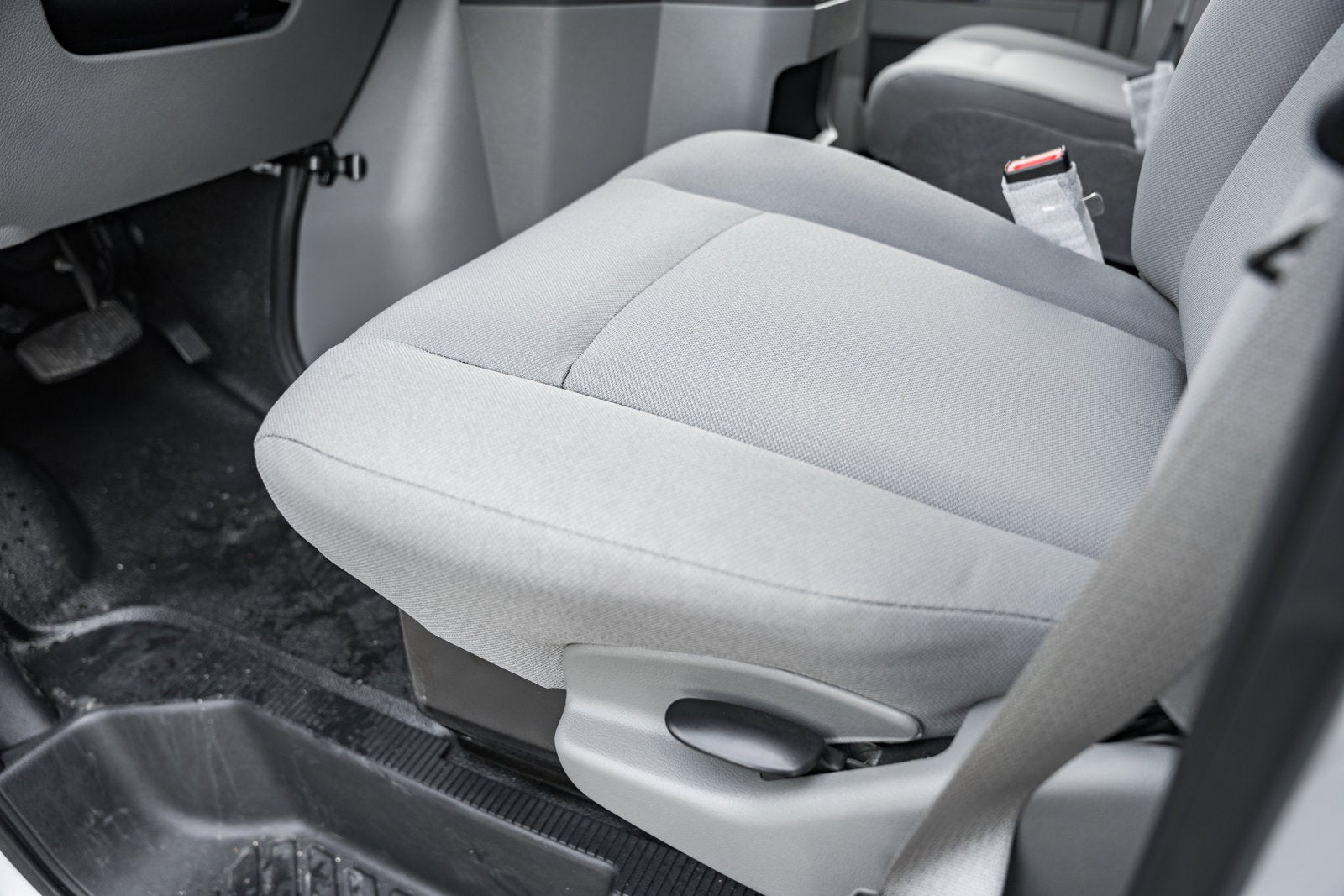 2026 Ford E-Series Cutaway E-350 SRW