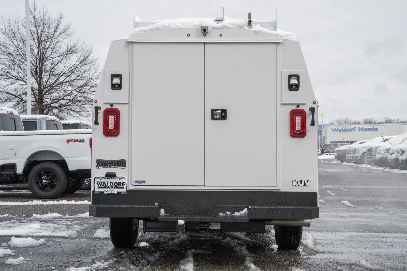 2026 Ford E-Series Cutaway E-350 SRW