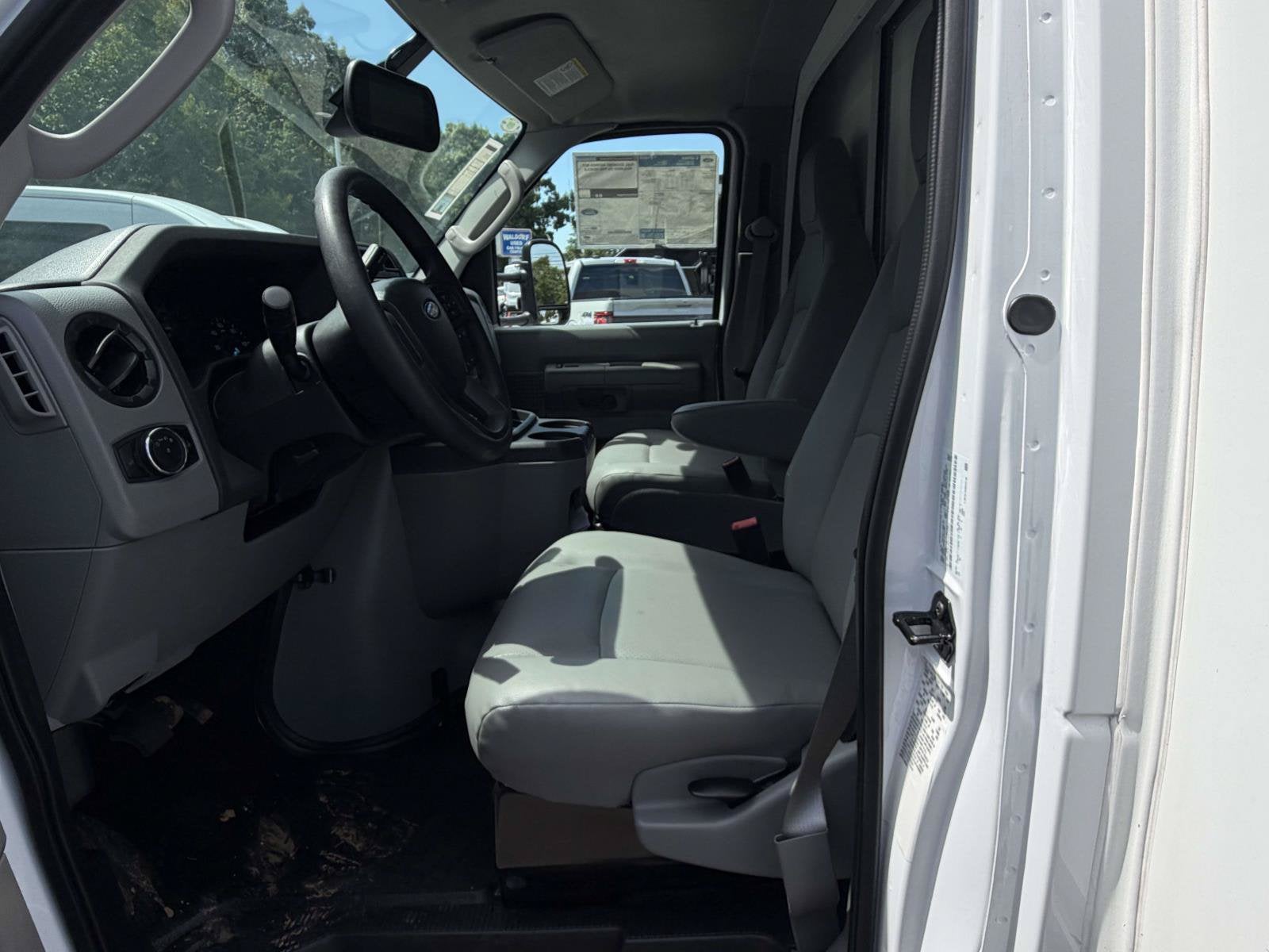 2027 Ford E-Series Cutaway E-450 DRW 158" WB