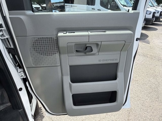 2027 Ford E-Series Cutaway E-450 DRW 158" WB