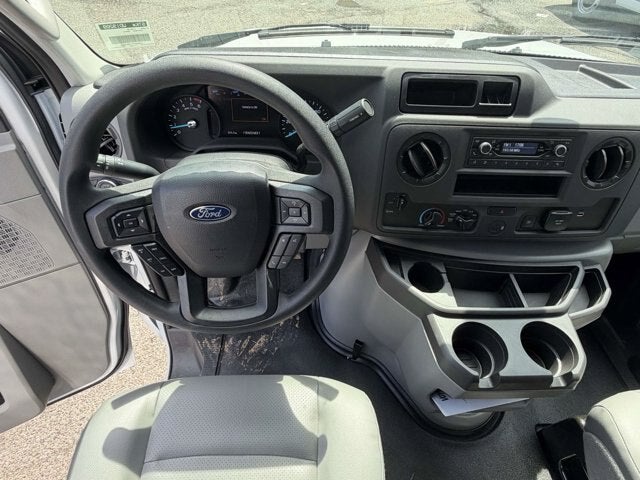 2027 Ford E-Series Cutaway E-450 DRW 158" WB