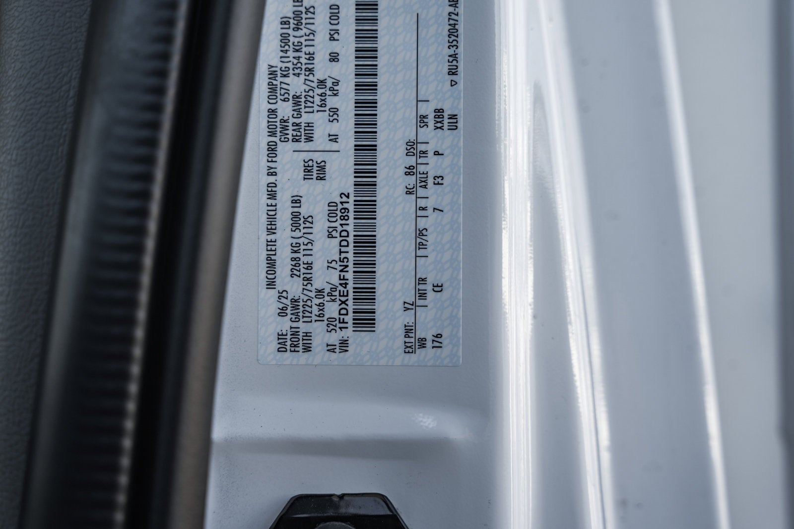 2026 Ford E-Series Cutaway E-450 DRW