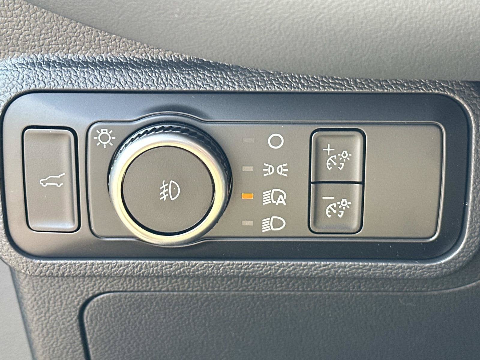 2027 Ford Explorer Active w/200A Pkg