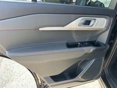 2027 Ford Explorer Active w/200A Pkg