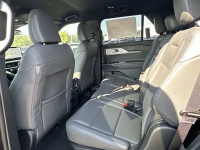 2027 Ford Explorer Active w/200A Pkg