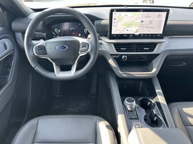 2027 Ford Explorer Active w/200A Pkg