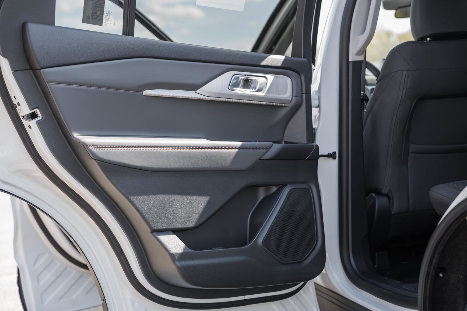 2026 Ford Explorer Active w/100A Pkg