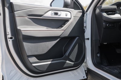 2026 Ford Explorer Active w/100A Pkg