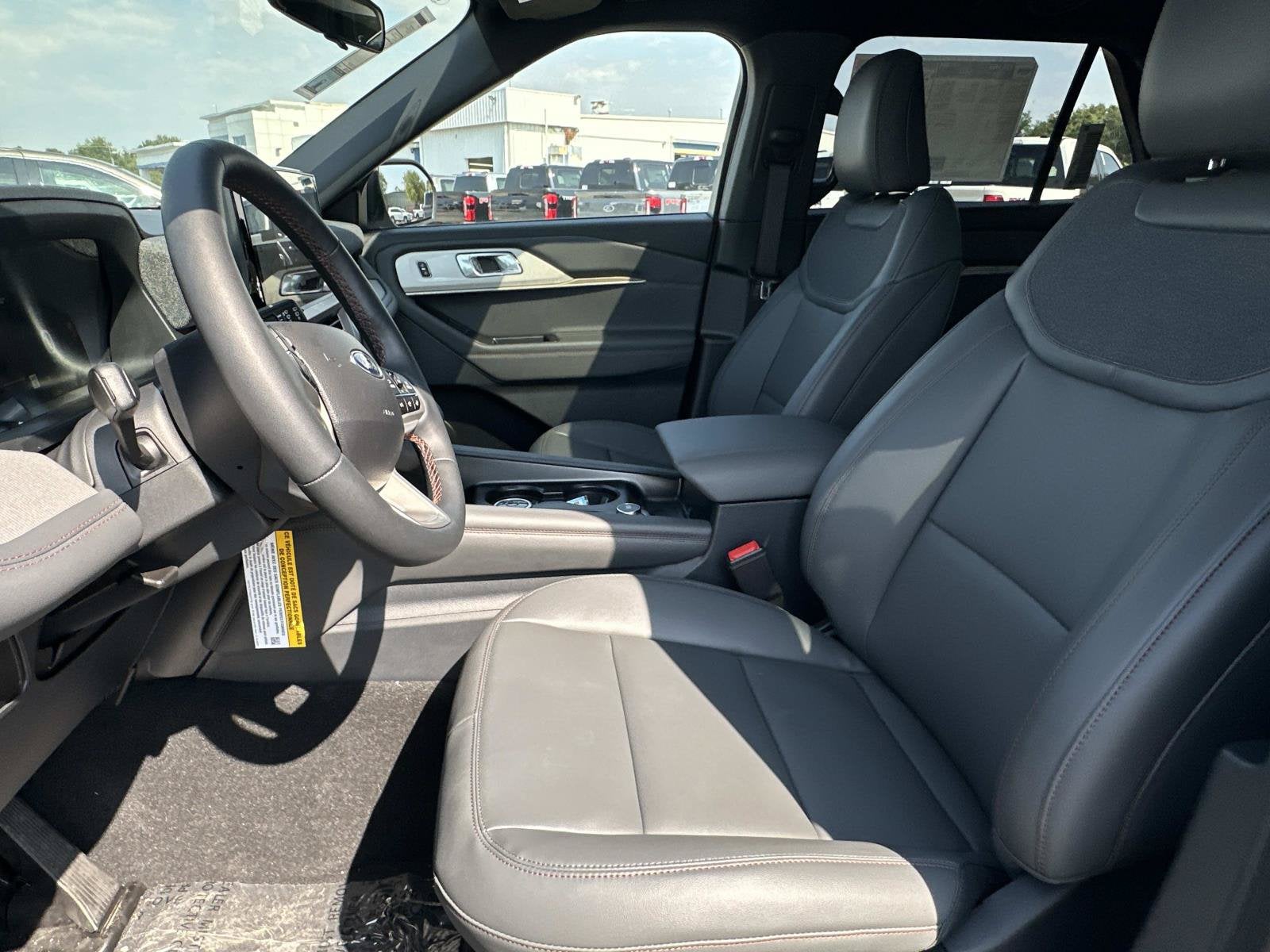 2027 Ford Explorer Active w/200A Pkg