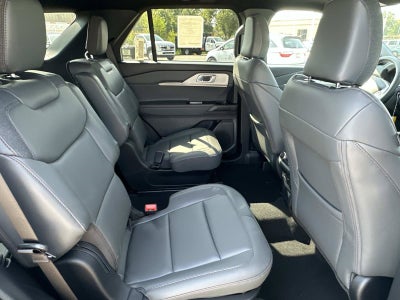 2027 Ford Explorer Active w/200A Pkg