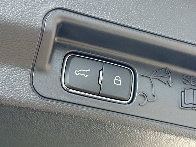 2027 Ford Explorer Active w/200A Pkg