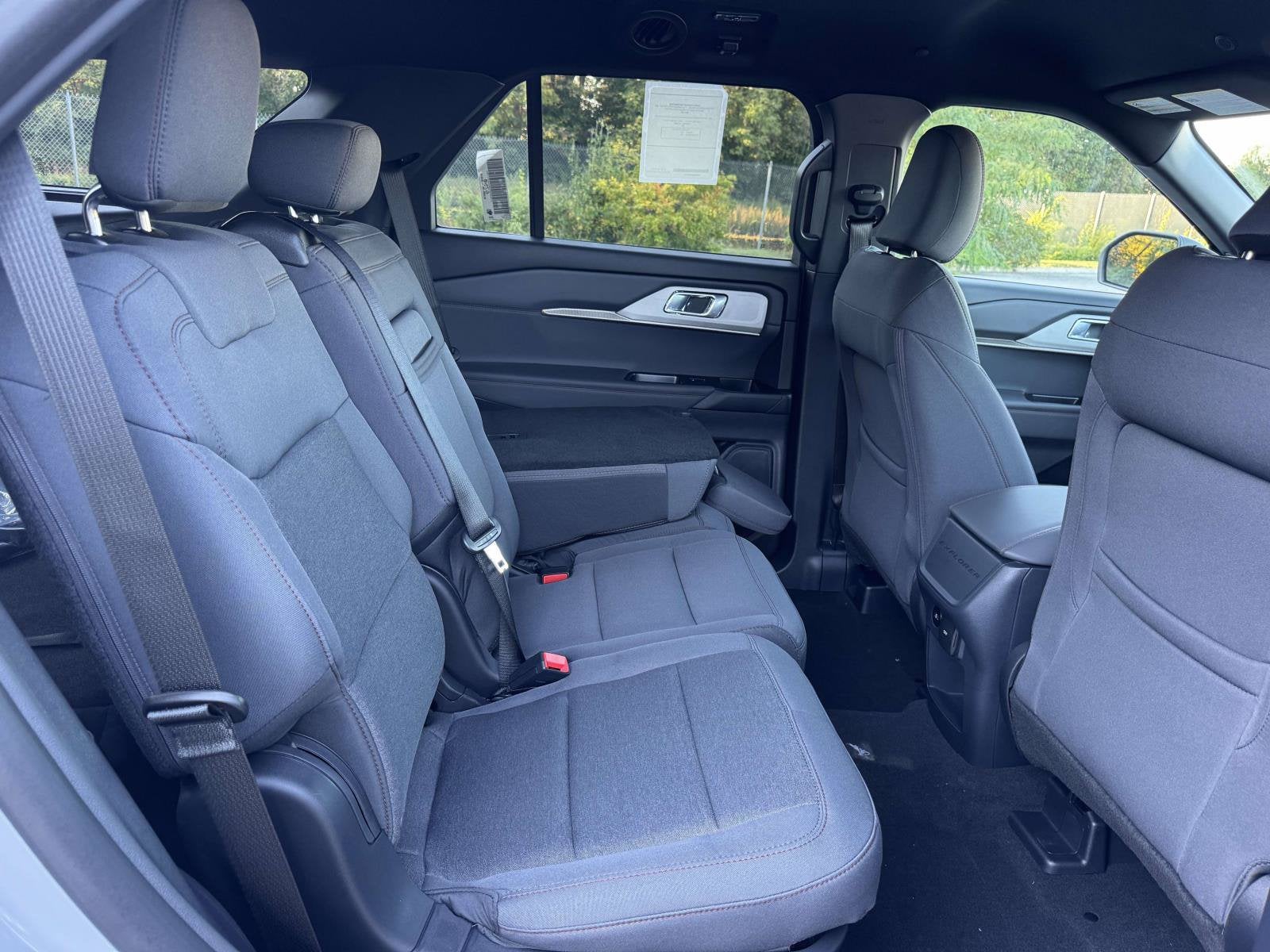 2027 Ford Explorer Active w/200A Pkg