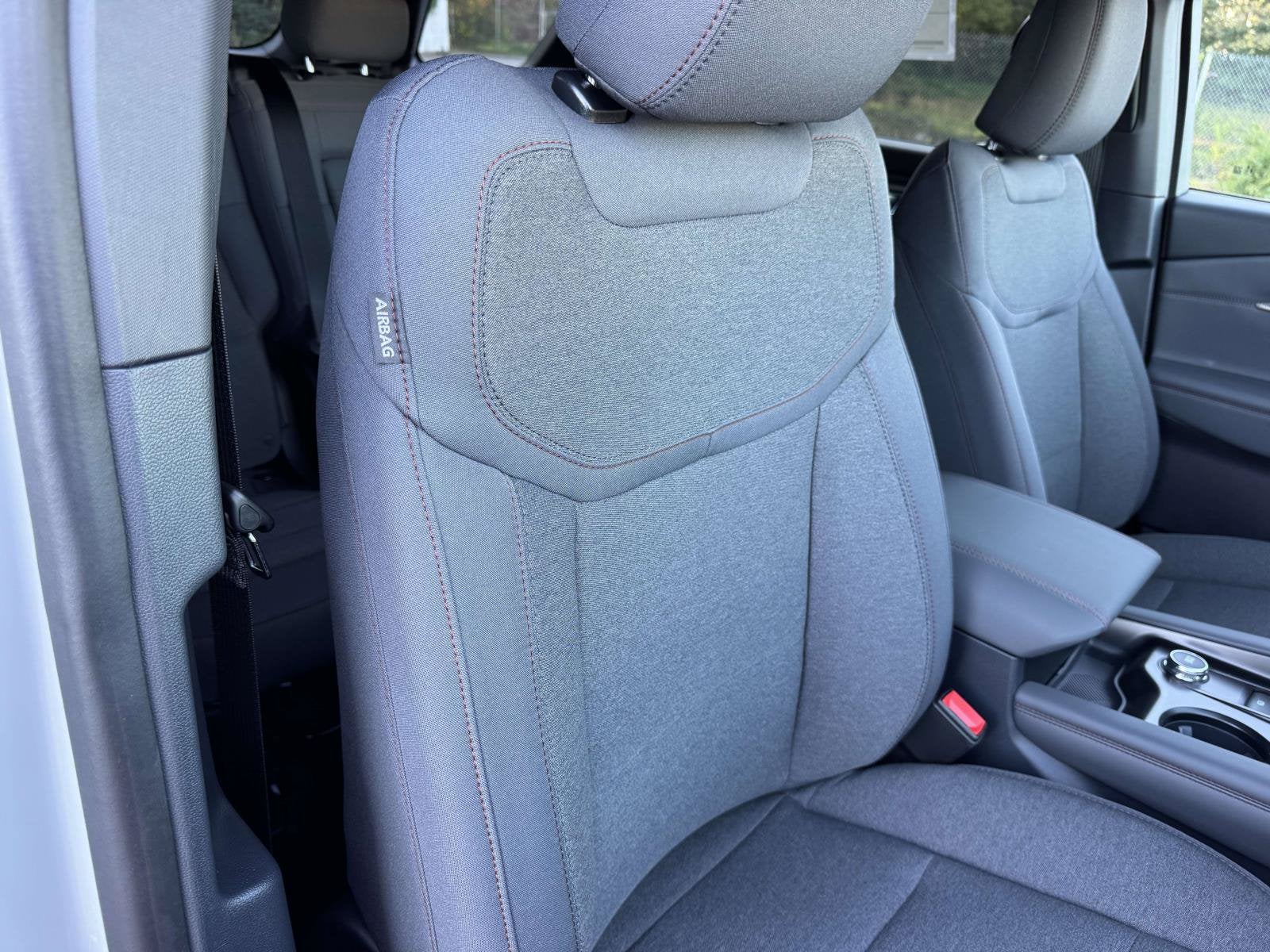2027 Ford Explorer Active w/200A Pkg