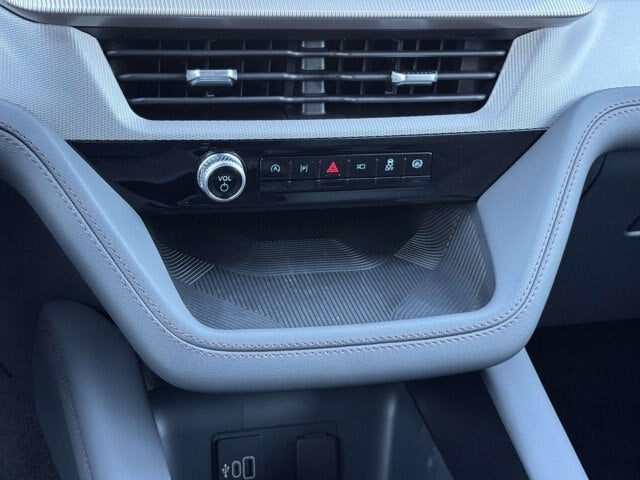 2027 Ford Explorer Active w/200A Pkg