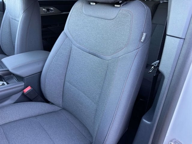 2027 Ford Explorer Active w/200A Pkg