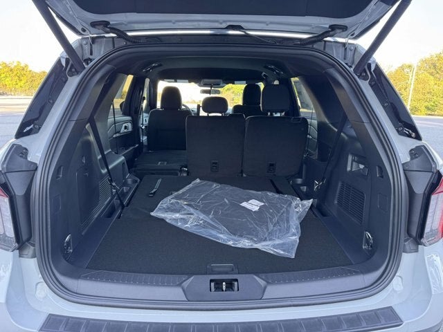 2027 Ford Explorer Active w/200A Pkg
