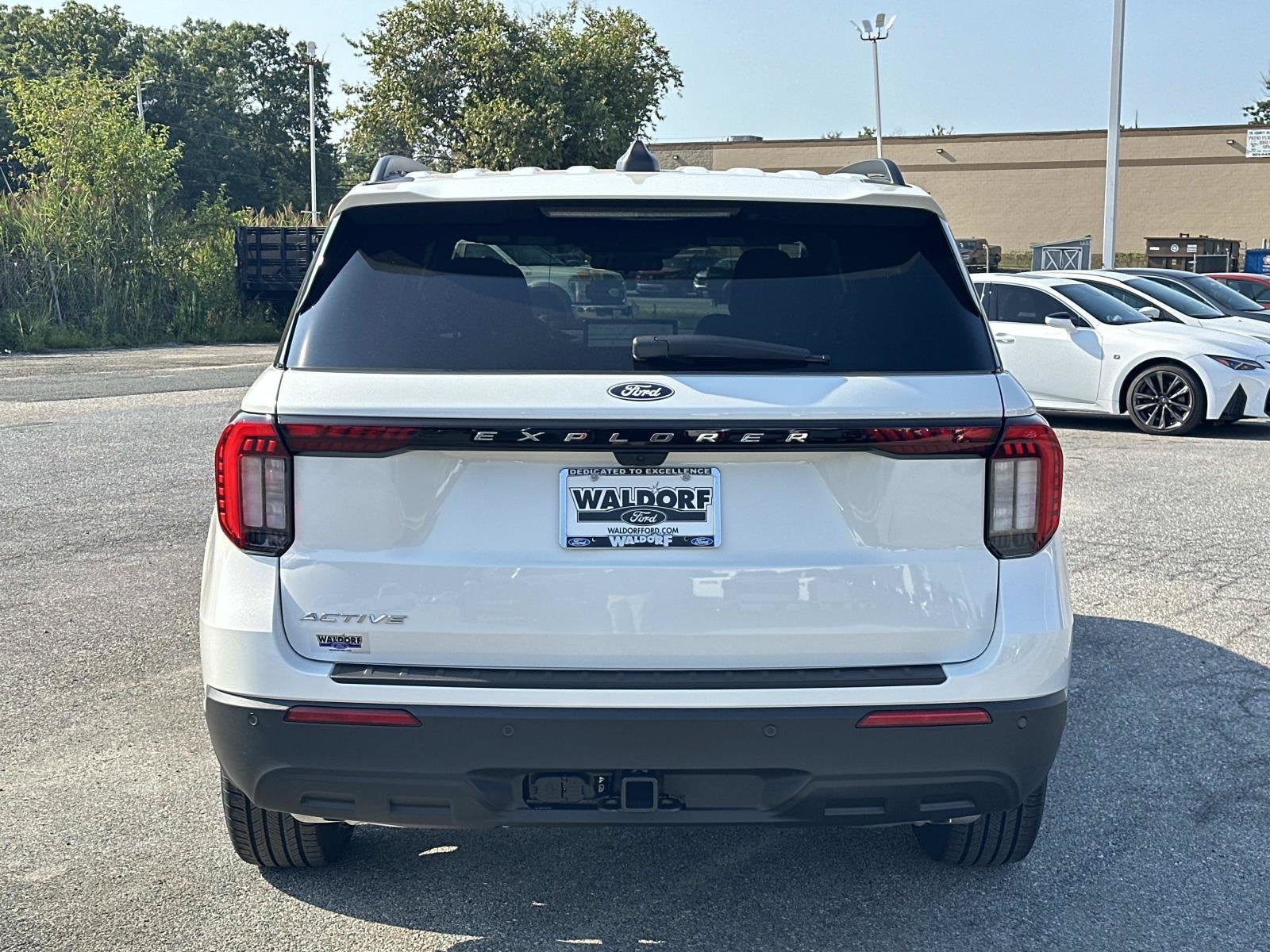 2027 Ford Explorer Active w/200A Pkg