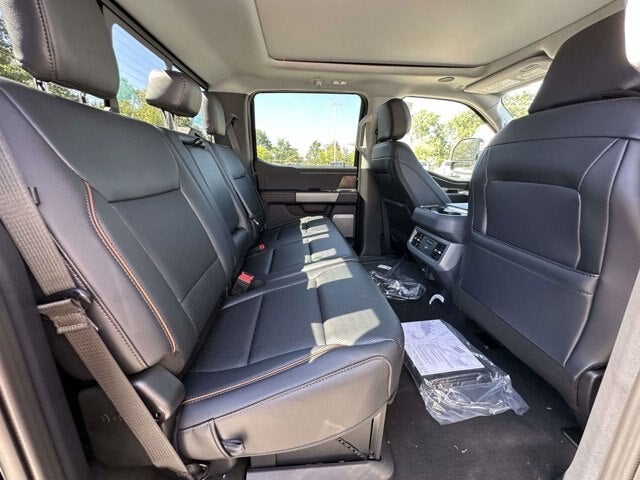 2027 Ford Super Duty F-250 SRW LARIAT