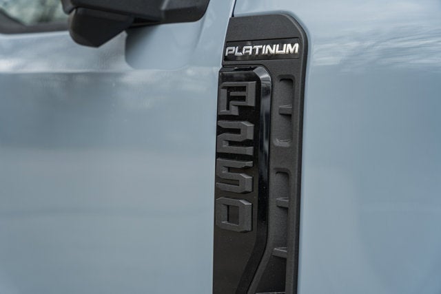 2026 Ford Super Duty F-250 SRW Platinum
