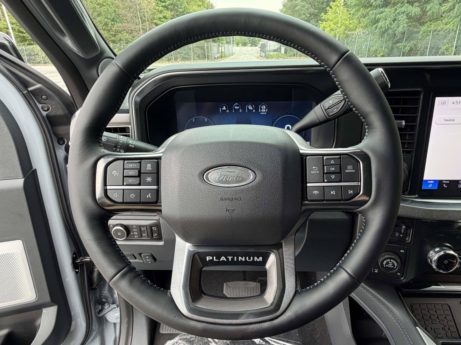 2026 Ford Super Duty F-250 SRW Platinum