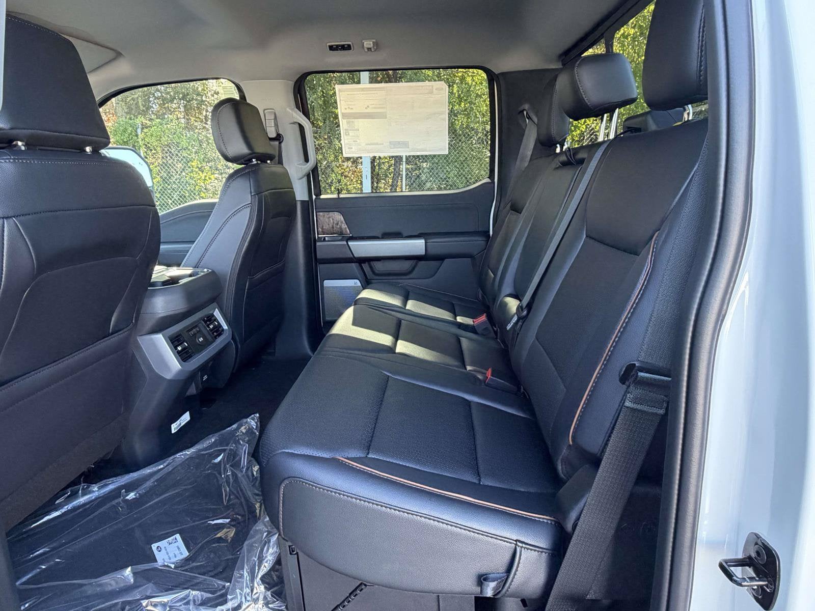 2027 Ford Super Duty F-250 SRW LARIAT