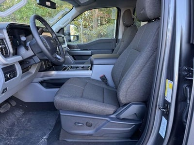 2027 Ford Super Duty F-250 SRW XLT