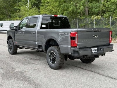 2026 Ford Super Duty F-350® Lariat®