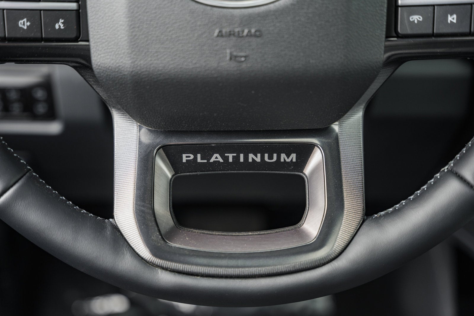 2026 Ford Super Duty F-350 SRW Platinum