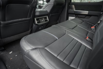 2026 Ford Super Duty F-350 SRW Platinum