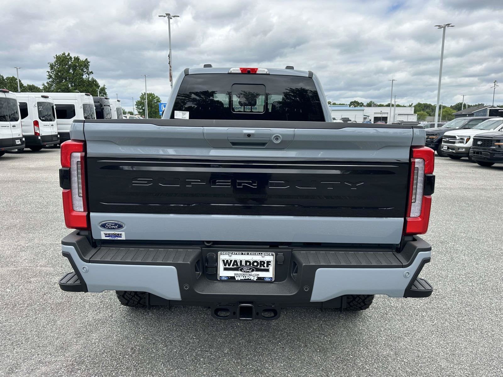 2026 Ford Super Duty F-350 SRW Platinum