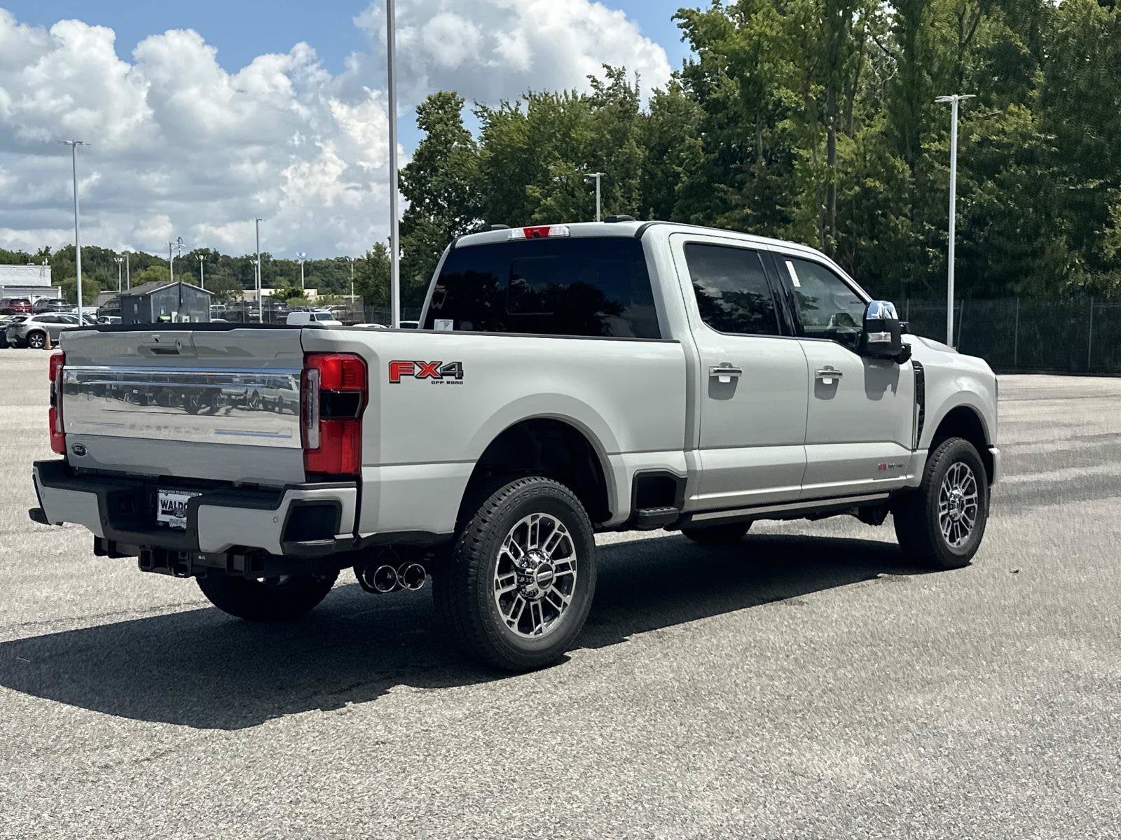 2026 Ford Super Duty F-350 SRW Platinum