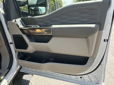 2026 Ford Super Duty F-350 SRW Platinum