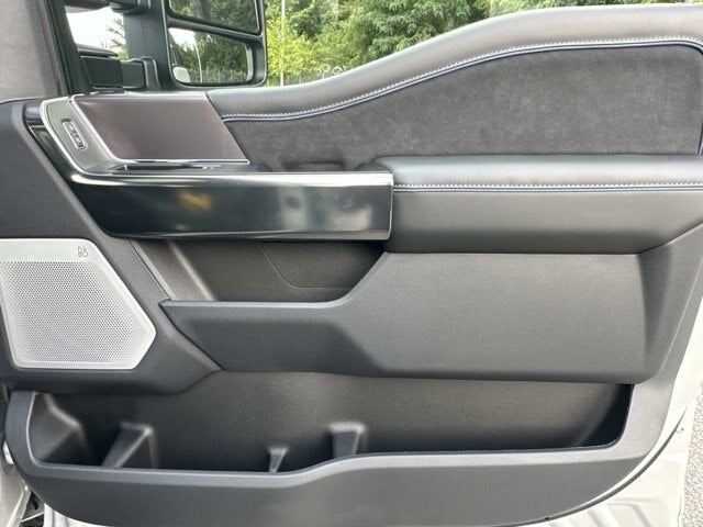 2026 Ford Super Duty F-350 SRW Platinum